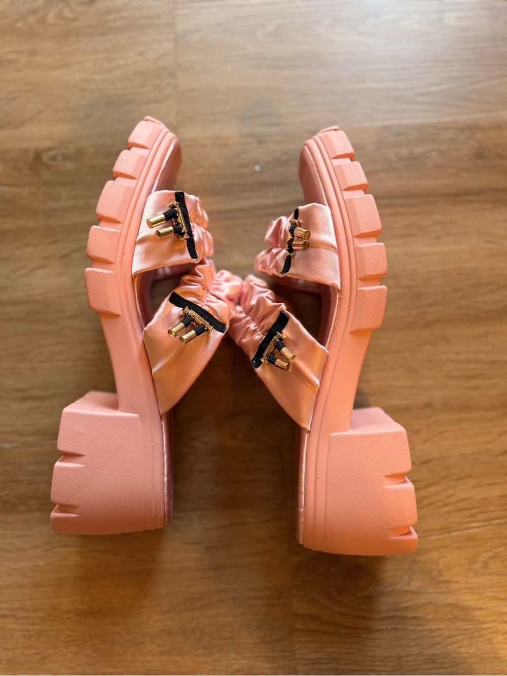 Cape Robbin Satin Ruched Platform Peach Pink Slides - Picture 2 of 6